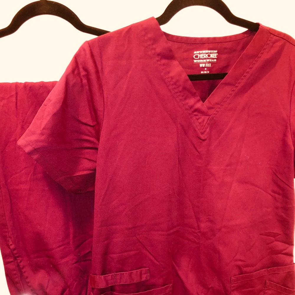 Cherokee scrub set